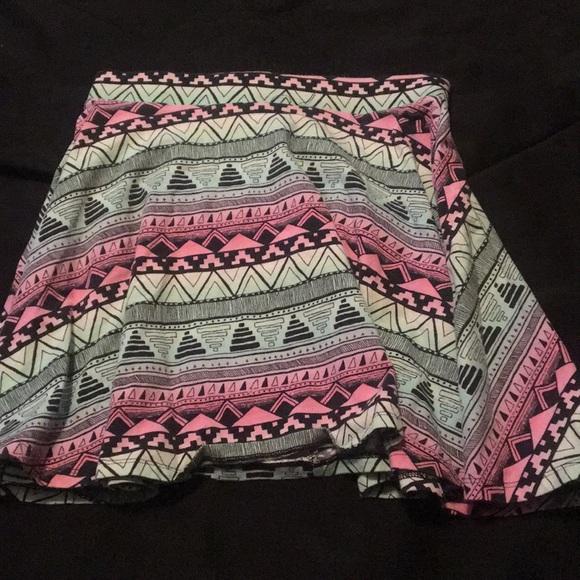 skirt - Picture 4 of 4